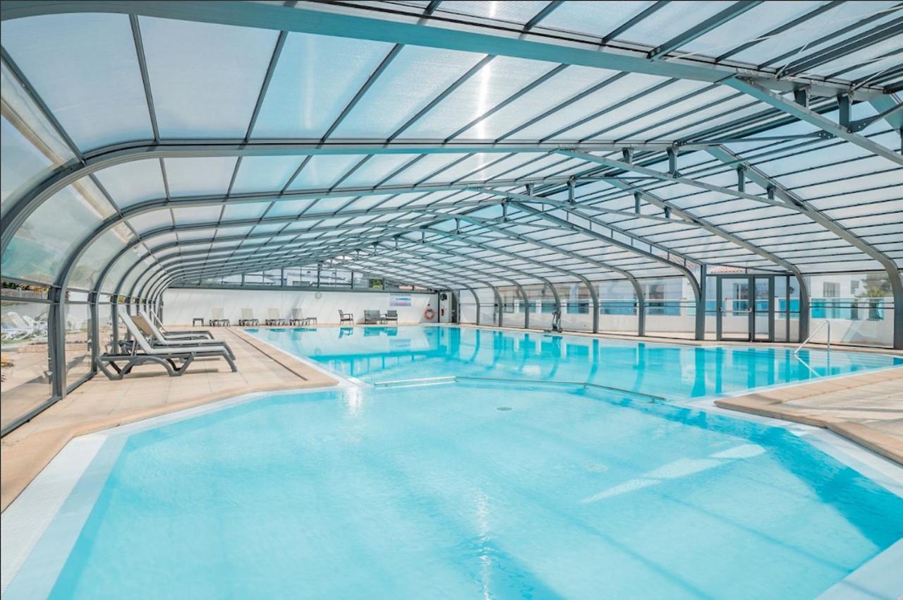 Joli Chalet Pour 6 - Domaine Avec Piscine Bretignolles-sur-Mer Bagian luar foto